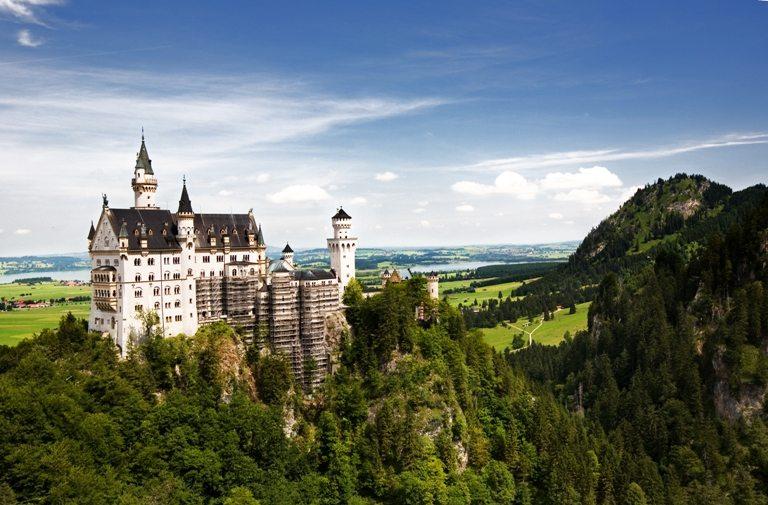 Neuschwanstein Castle | Stock Photo © Depositphotos