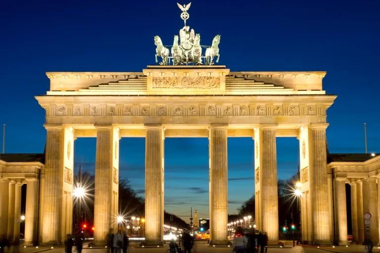 The Brandenburg Gate at dawn | Stock Photo © Depositphotos