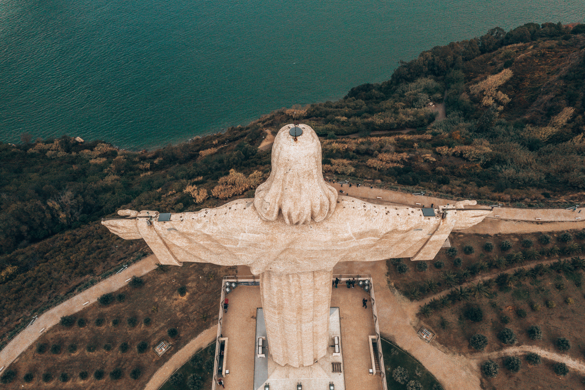 Lisbon, Portugal huge statue, megalophobia test