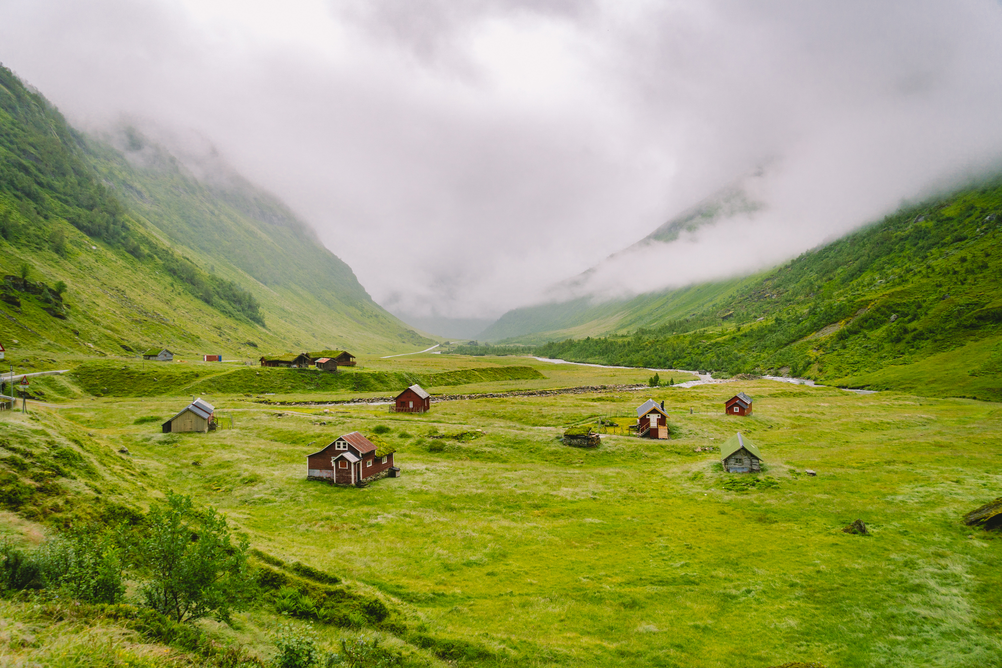 free Zoom background with Norway mountains