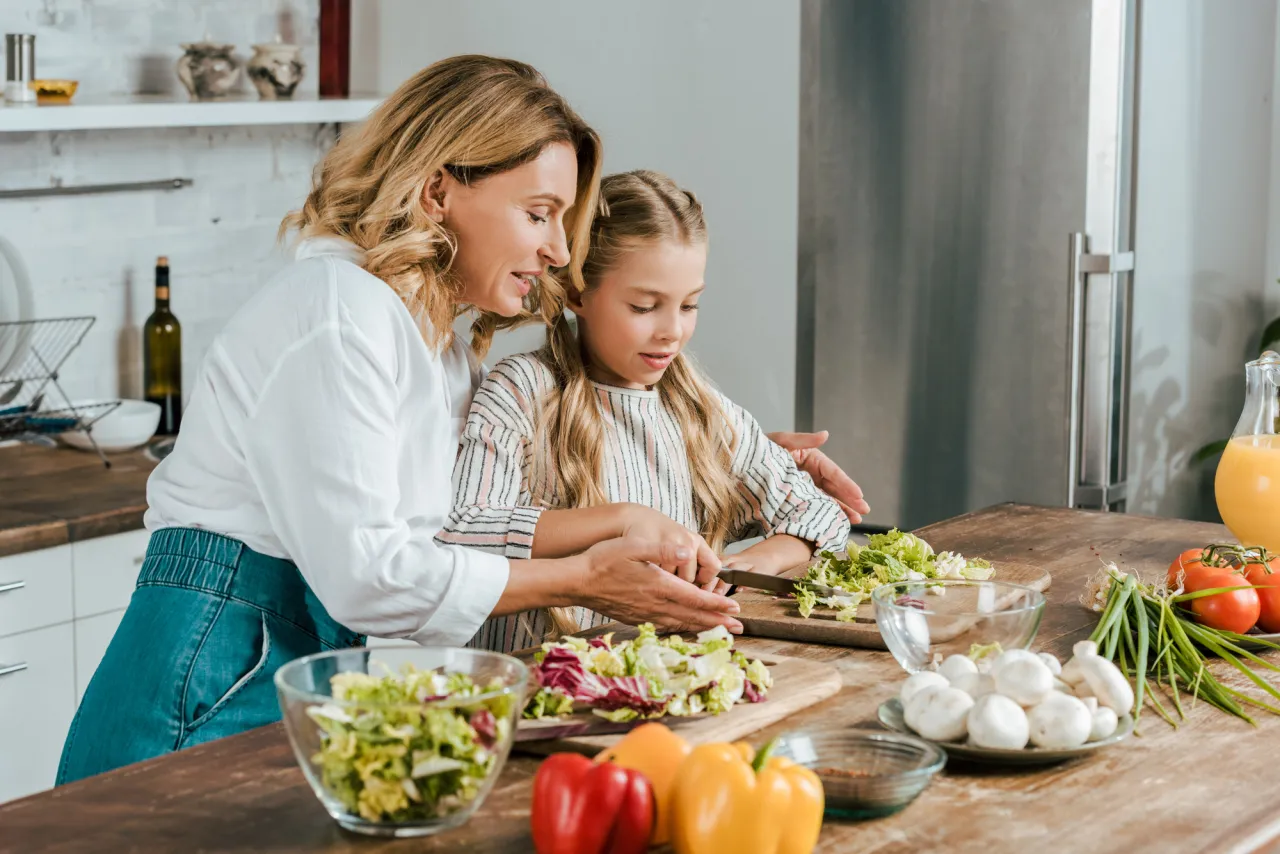 stock image woman teaching to cook