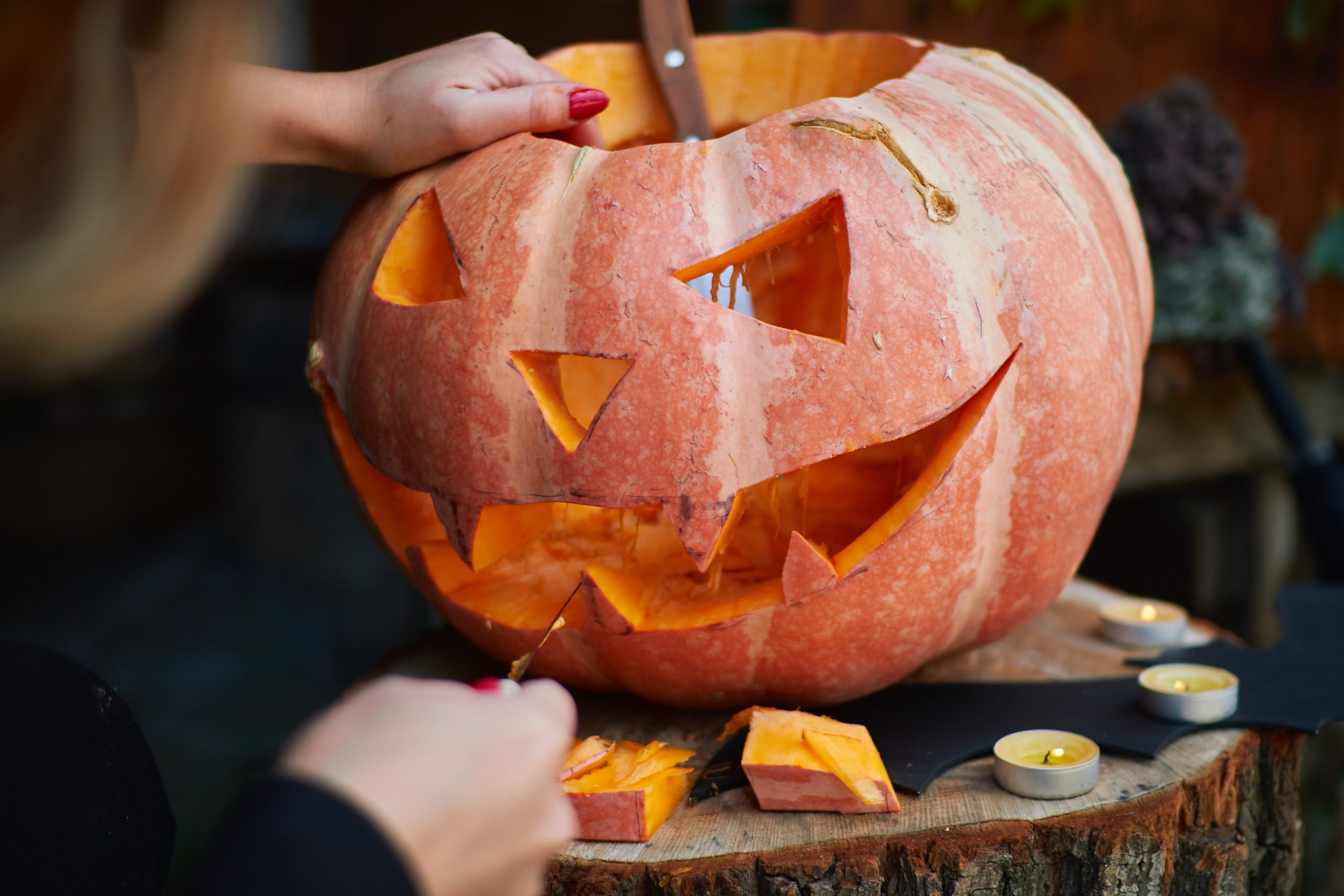 Pumpking carving