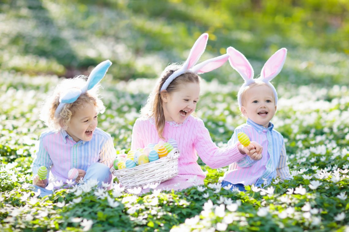 mom and daughter easter picture ideas