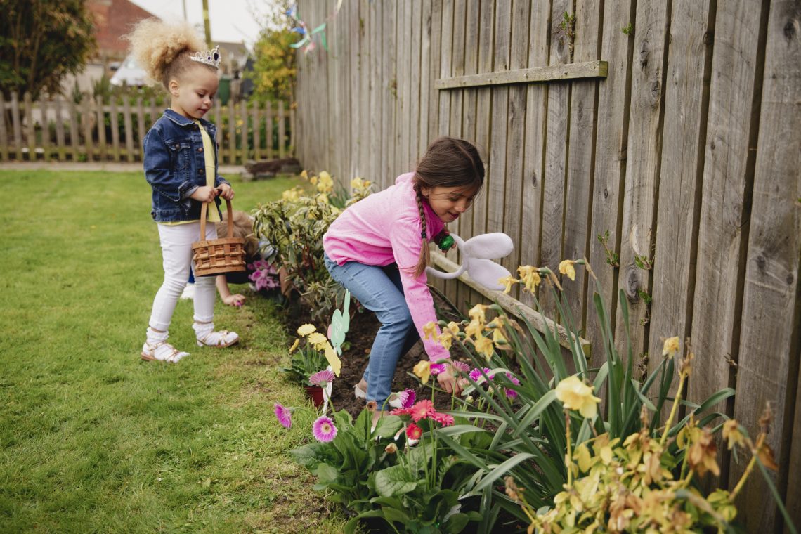 outside Easter picture ideas for kids