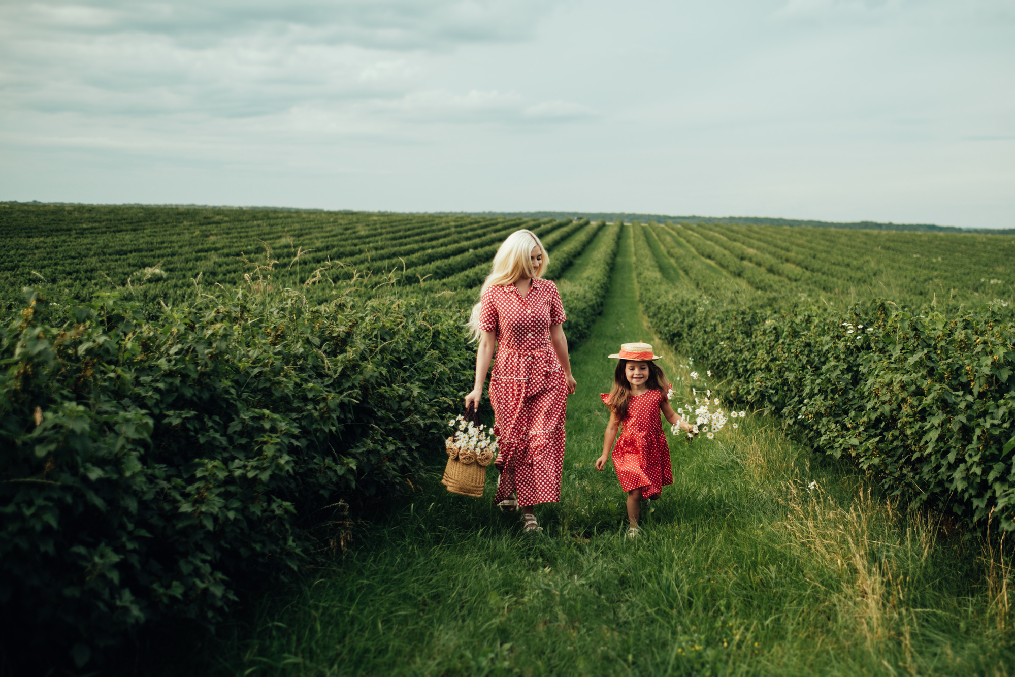 Young Mom with her Little Daughter portrait idea