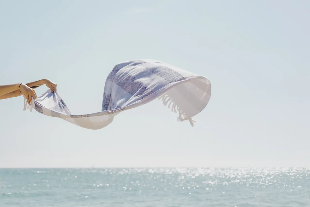 A Felicidade Chega em Ondas: Uma Enorme Coleção de Imagens, Vídeos e Faixas de Áudio Relaxantes