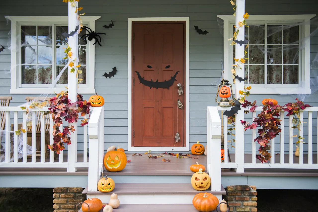 8 Halloween Symbols and Their Meanings