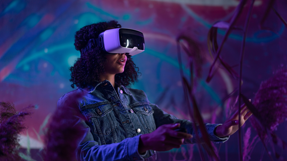 Design for Immersive Environments: Key Principles of Virtual Realities