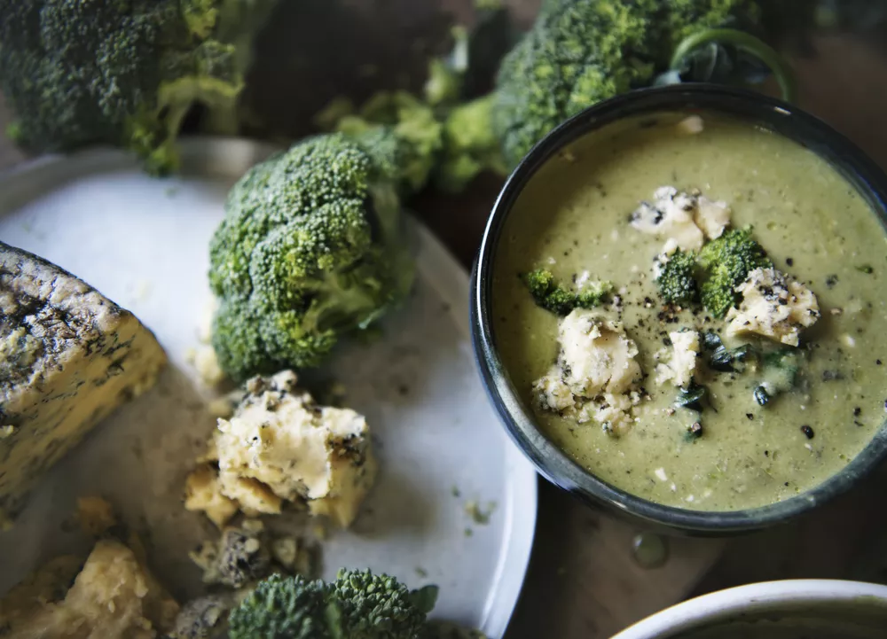 Broccoli soup food photography recipe idea