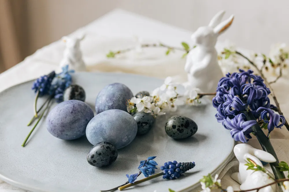 Bright vs. Soft: Choosing the Best Easter Colors for Your Campaigns 